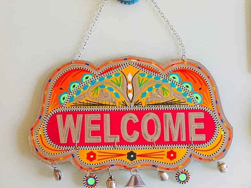 Red & Orange Motif Truck Art Wall Hanging Key Holder