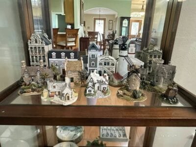Blue Moon Estate Sales USA (NW Houston)
