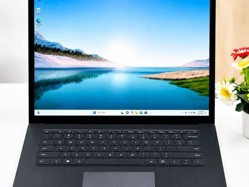 Touchscreen Laptop for Professionals | Iconic Laptop Point.