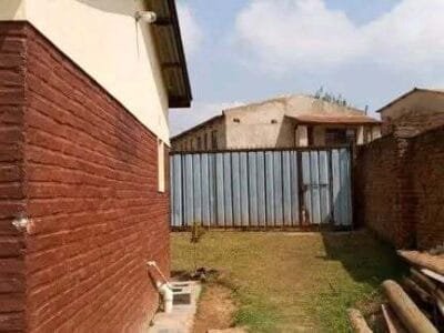 3 BEDROOM HOUSE FOR SALE - MANTHAKI, MZUZU
