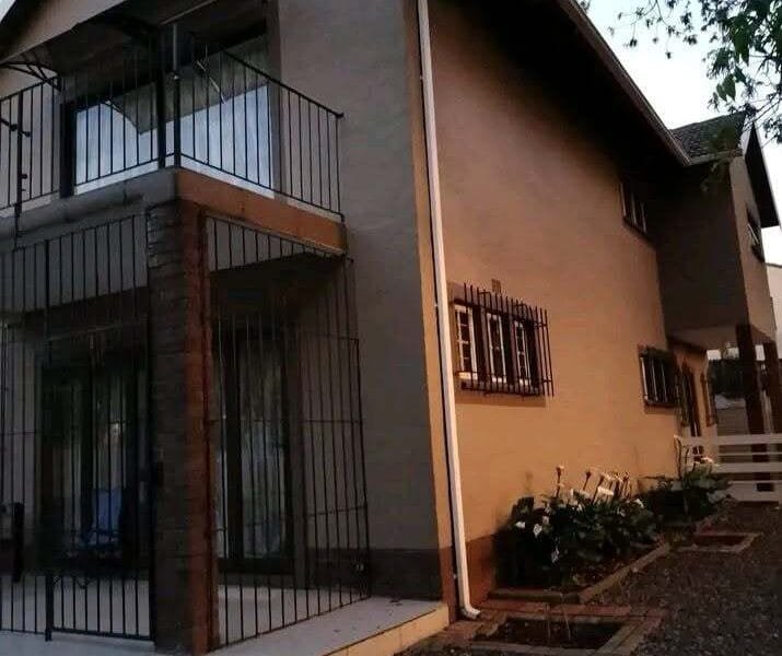 HOUSE FOR SALE - RANDBURG CRESTA, SOUTH AFRICA