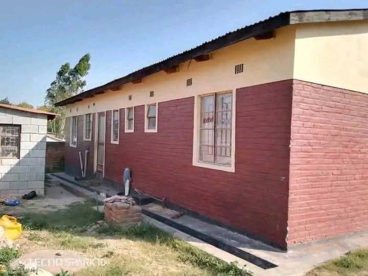 3 BEDROOM HOUSE FOR SALE - MANTHAKI, MZUZU