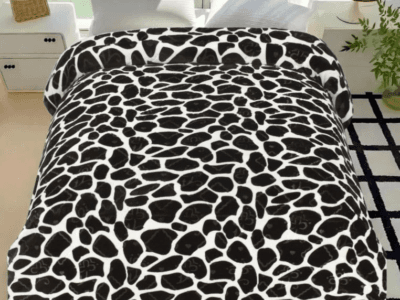 Premium AC Blanket 210×230 cm – Ultra Soft Lightweight Summer Blanket